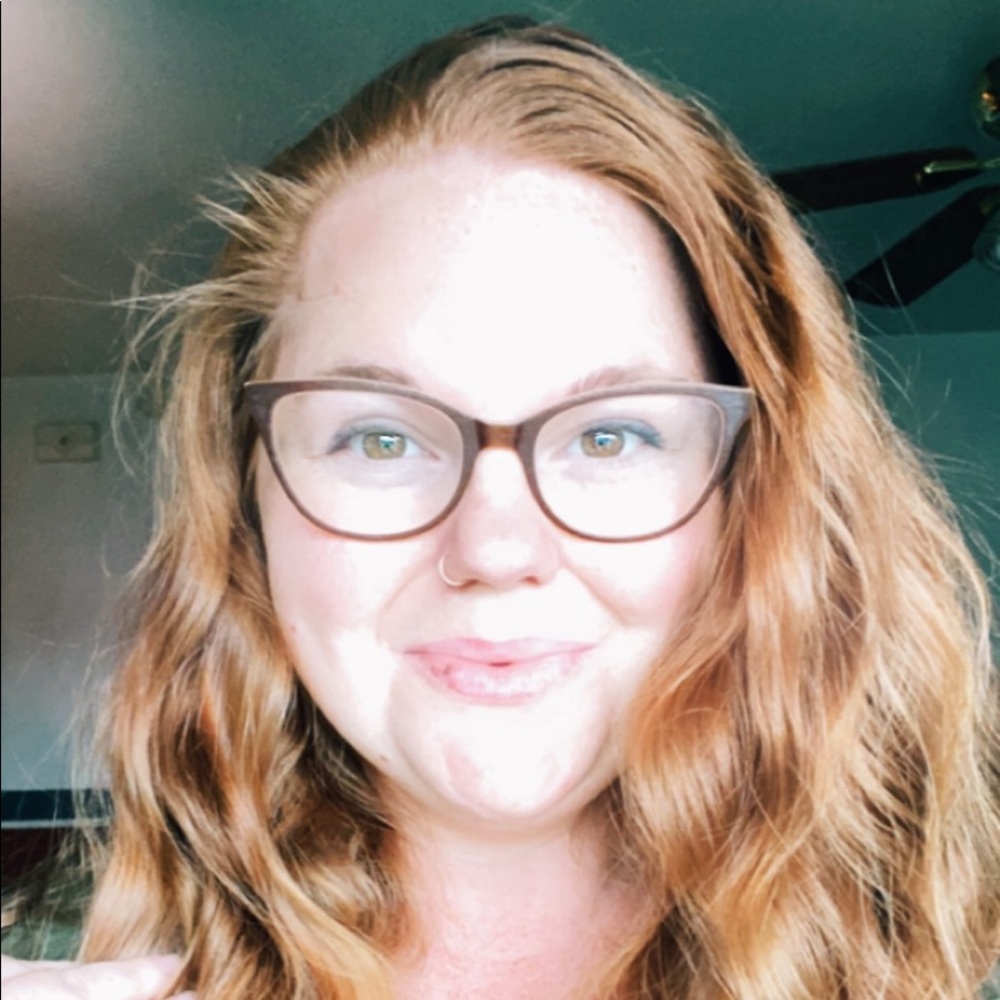 Meet your Posher, Joelle